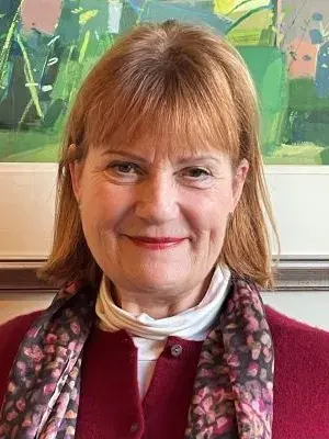 Kirsty MacGregor